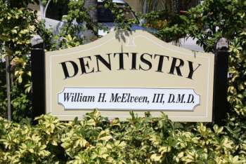 Sarasota Dentist Sign